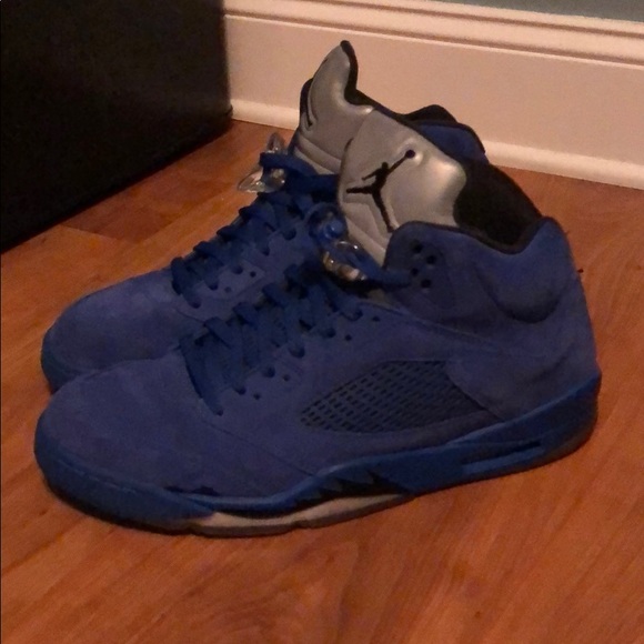 blue jordans retro 5